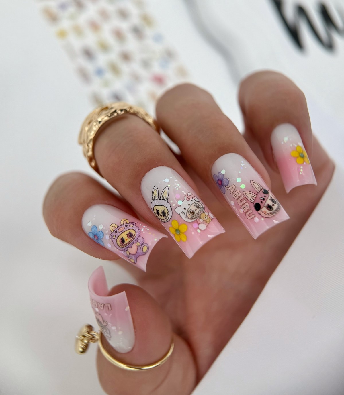 Модный маникюр в июле 2026: лучшие идеи для стильного лета