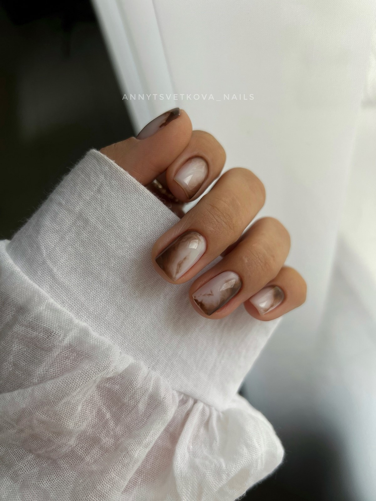 Модный осенний маникюр на октябрь 2026: изучаем сезонные тренды