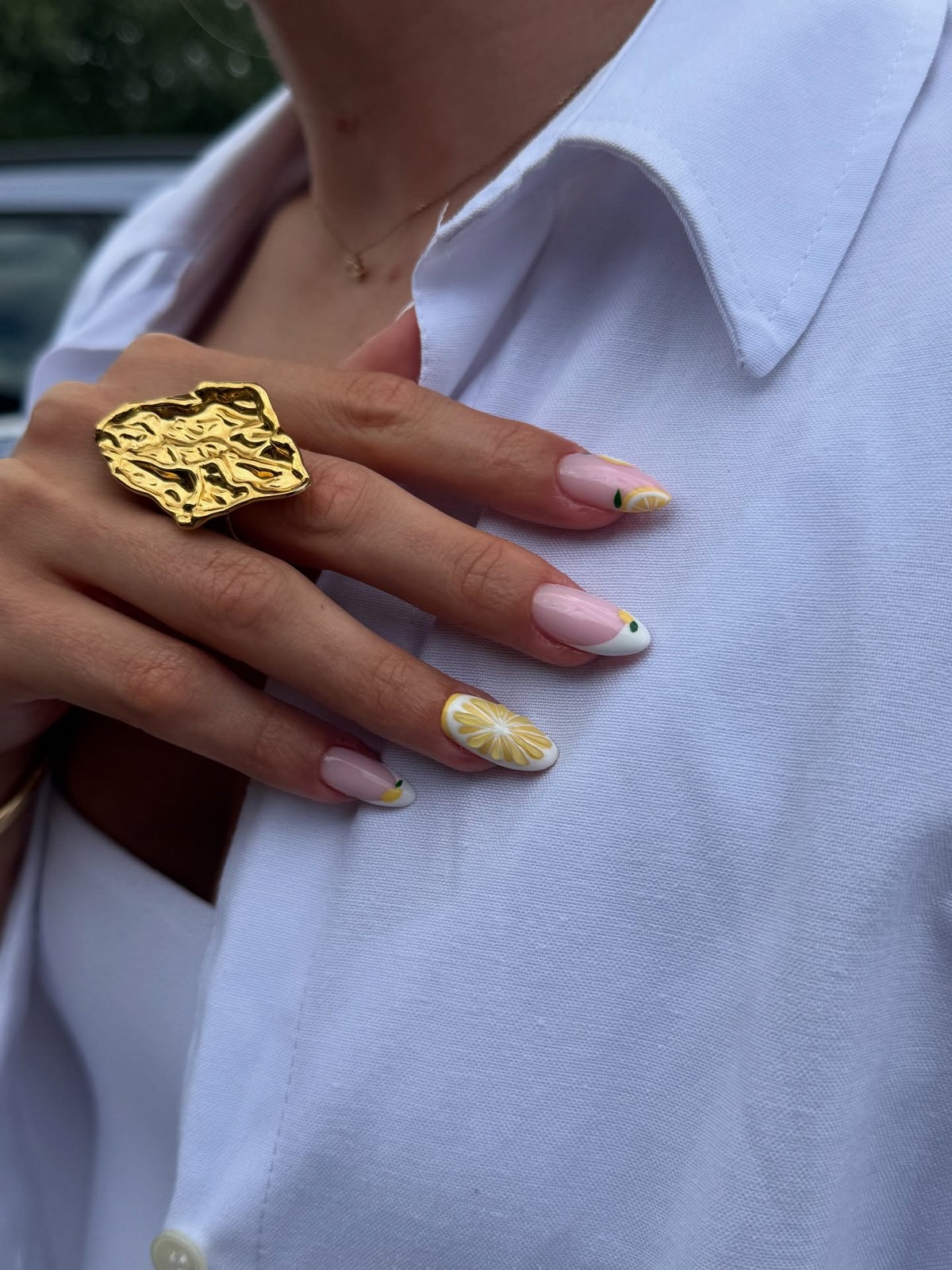 Какой маникюр будет в тренде осенью 2026 года