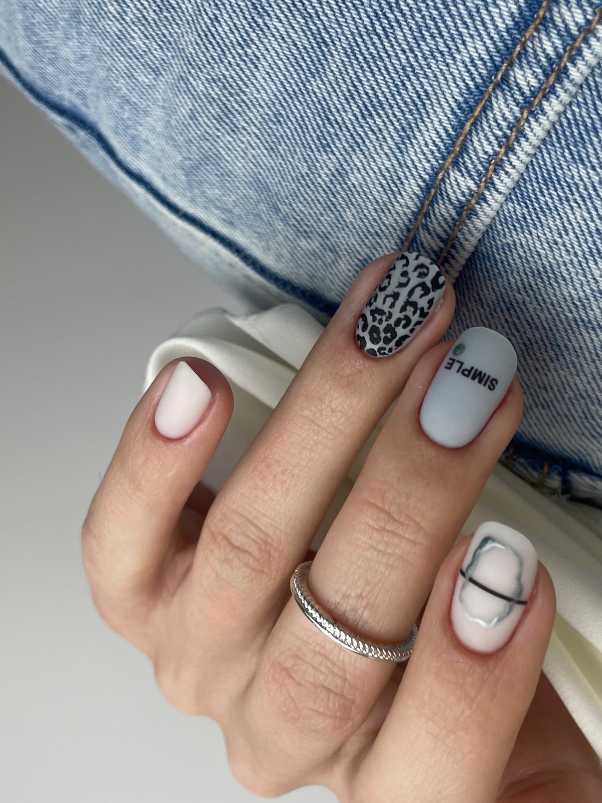 Модный осенний маникюр на октябрь 2026: изучаем сезонные тренды