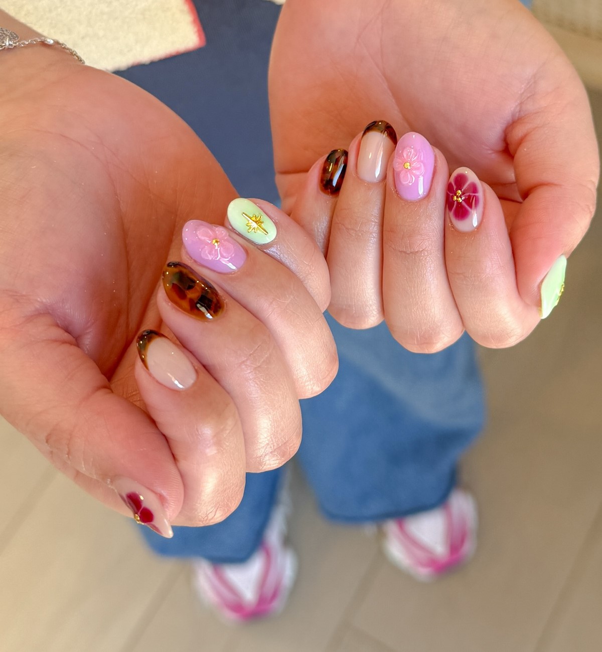 Какой маникюр будет в тренде осенью 2026 года