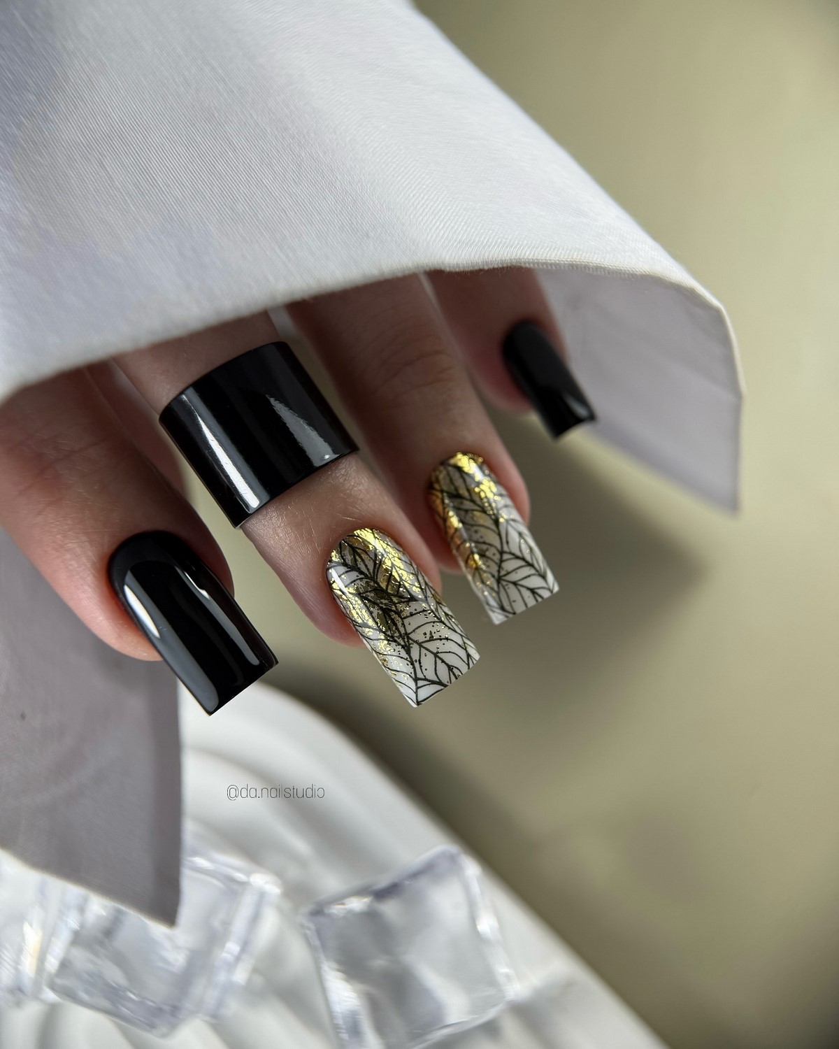 Модный осенний маникюр на октябрь 2026: изучаем сезонные тренды