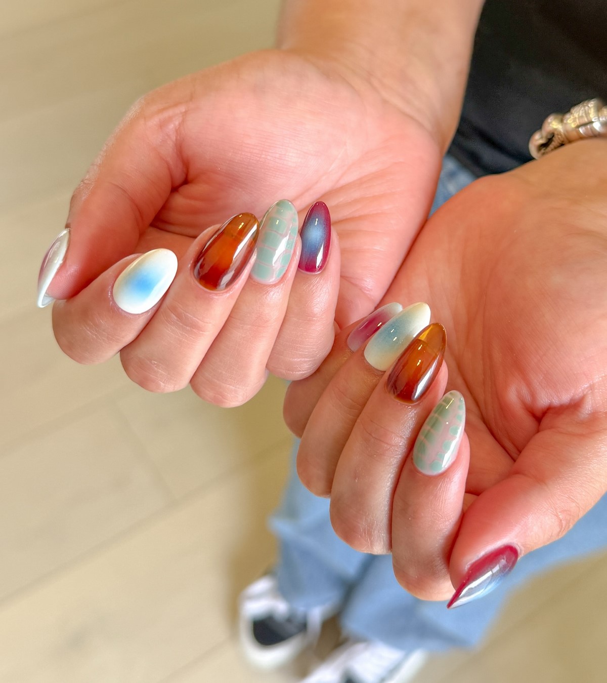 Какой маникюр будет в тренде осенью 2026 года