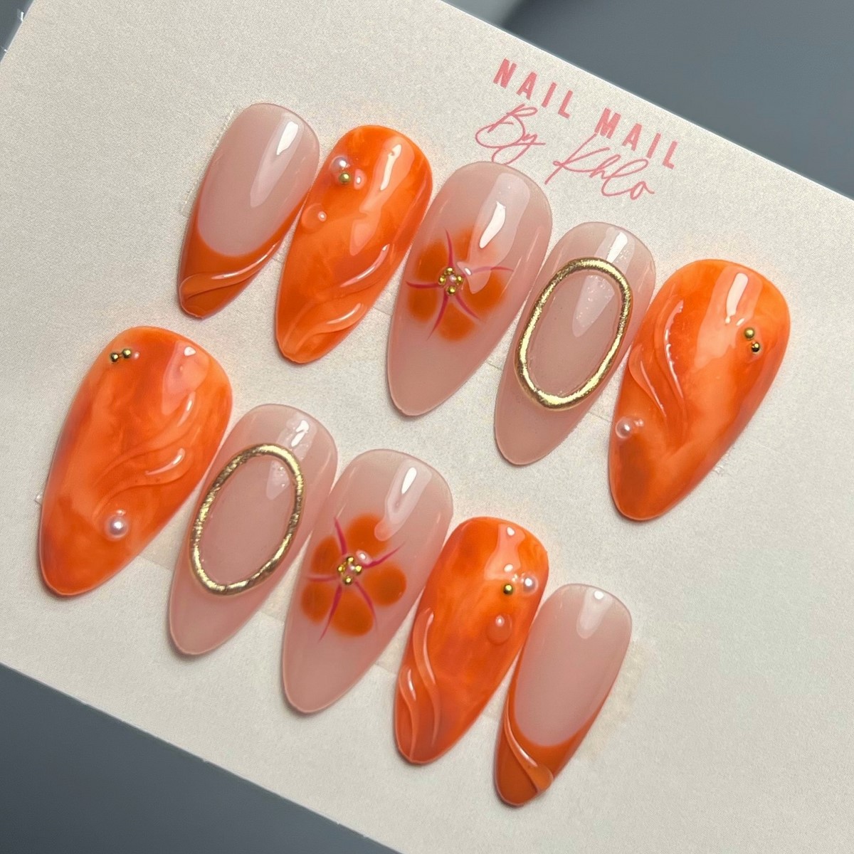 Какой маникюр будет в тренде осенью 2026 года