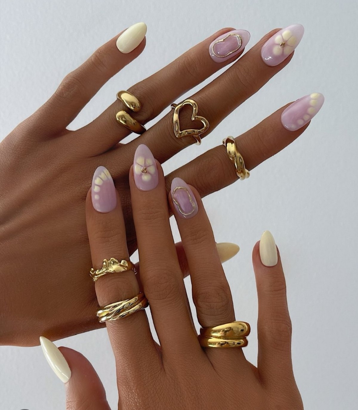 Какой маникюр будет в тренде осенью 2026 года