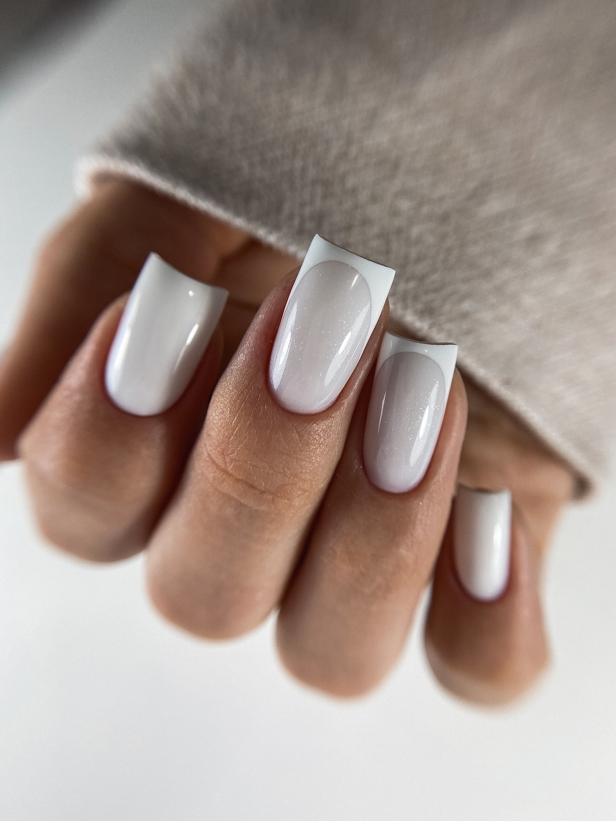 Какой маникюр будет в тренде осенью 2026 года