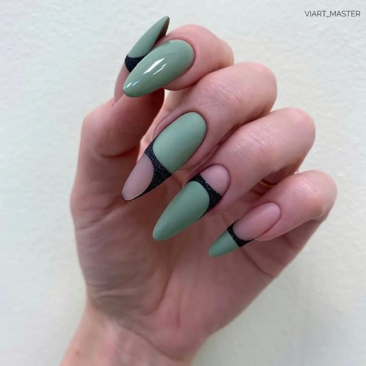 Какой маникюр будет в тренде осенью 2026 года