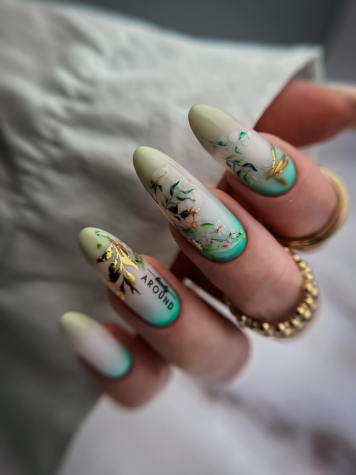 Модный осенний маникюр на октябрь 2026: изучаем сезонные тренды