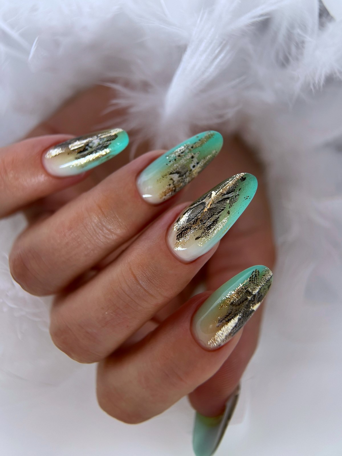 Модный осенний маникюр на октябрь 2026: изучаем сезонные тренды