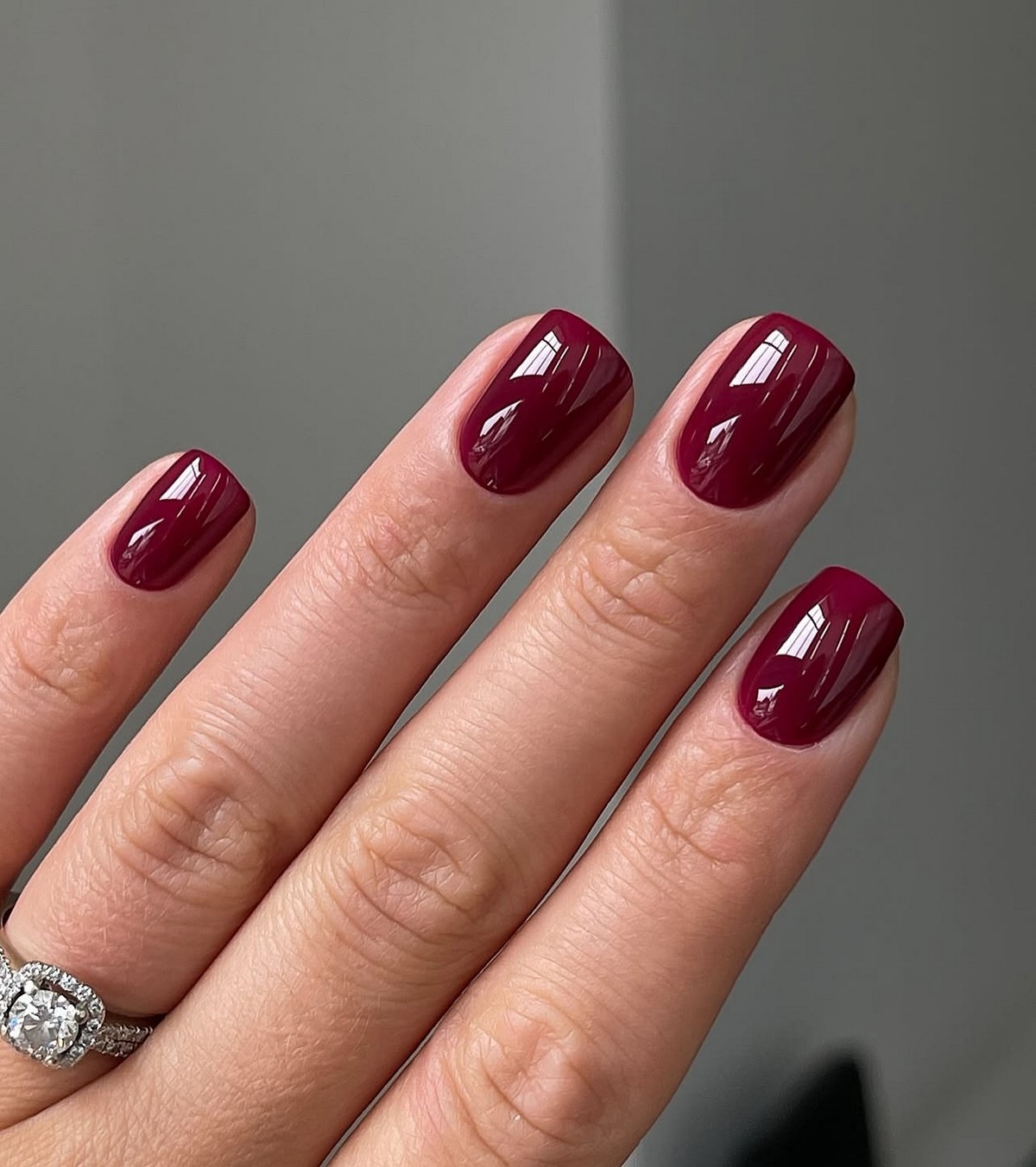 Модный осенний маникюр на октябрь 2026: изучаем сезонные тренды