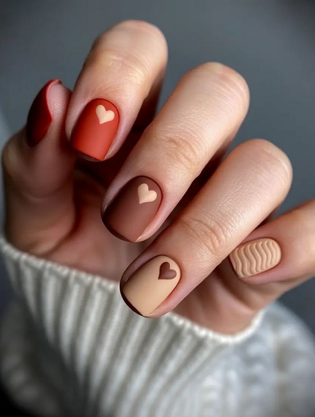 Модный осенний маникюр на октябрь 2026: изучаем сезонные тренды