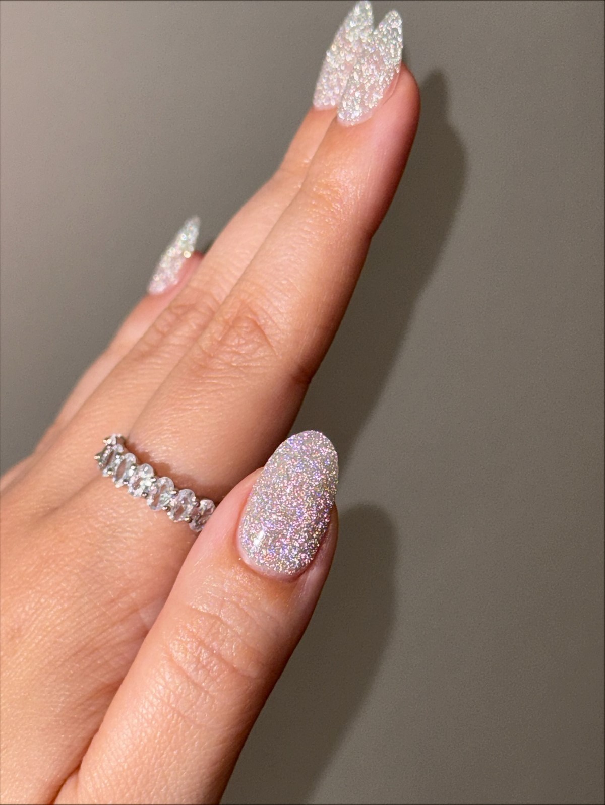 Самые красивые идеи зимнего маникюра на декабрь 2026