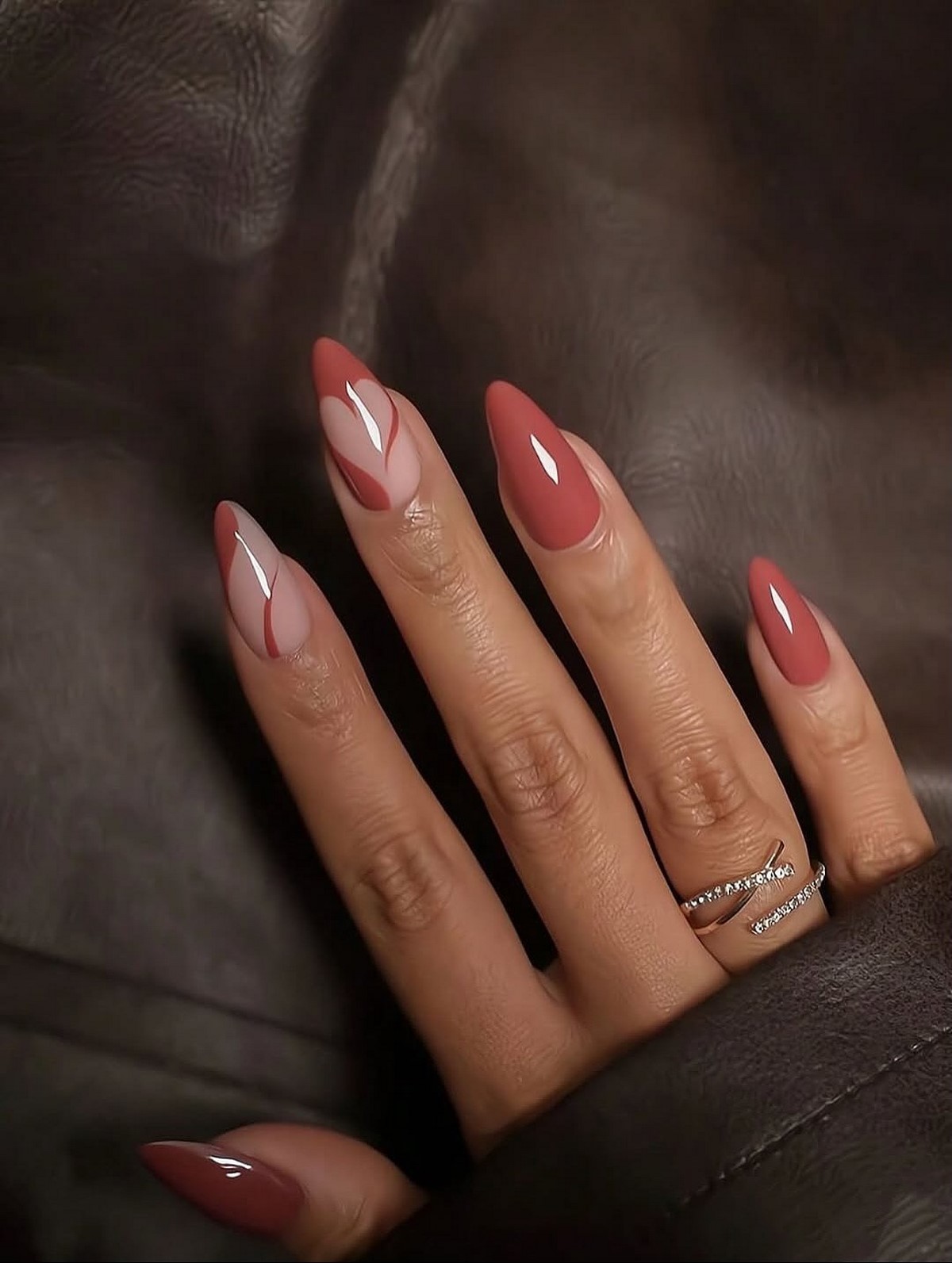 Самые красивые идеи зимнего маникюра на декабрь 2026