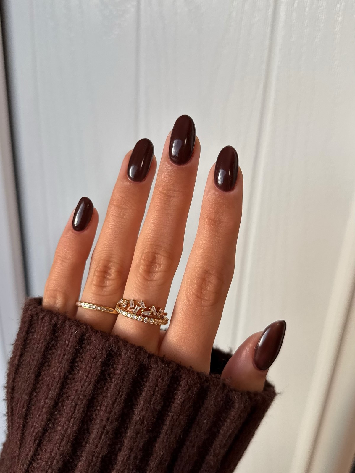 Самые красивые идеи зимнего маникюра на декабрь 2026