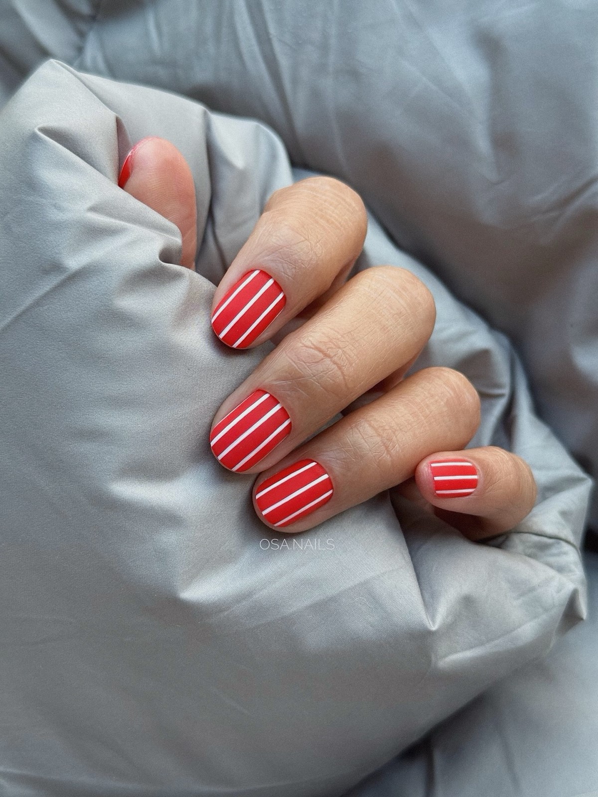 Самые красивые идеи зимнего маникюра на декабрь 2026