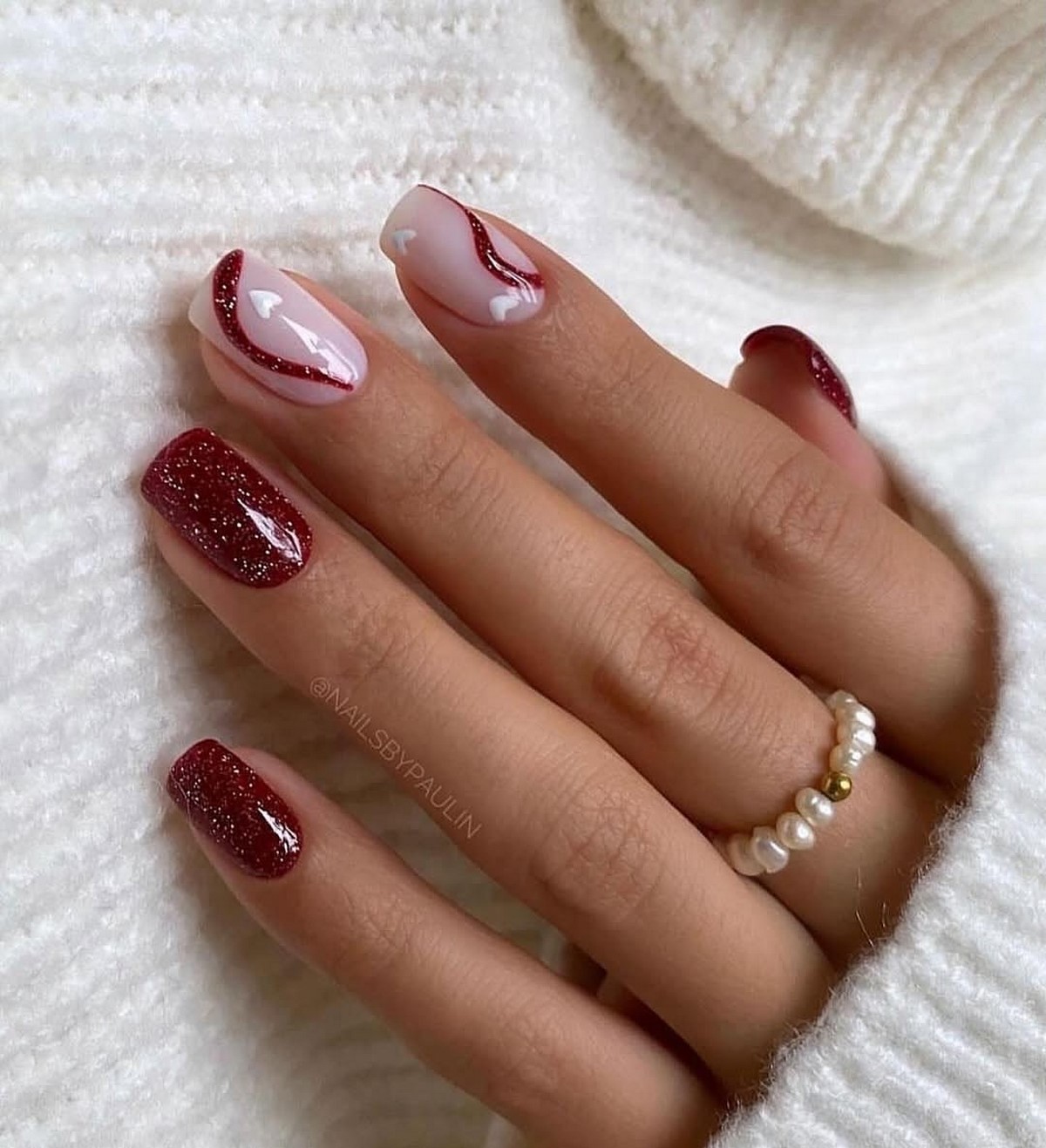 Самые красивые идеи зимнего маникюра на декабрь 2026