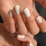 Маникюр весны 2026: цвет, который выглядит дорого без декора