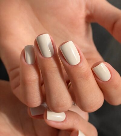 Маникюр весны 2026: цвет, который выглядит дорого без декора