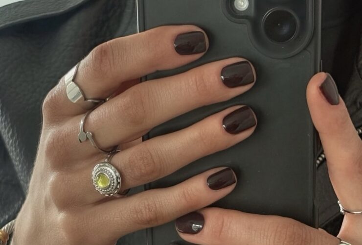 Маникюр весны 2026: цвета, из-за которых руки выглядят неухоженно