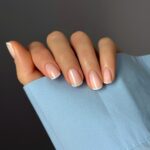 Микрофренч 2026: самый аккуратный маникюр, который выбирают