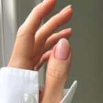 Мыльный маникюр весны 2026: эффект, который меняет все