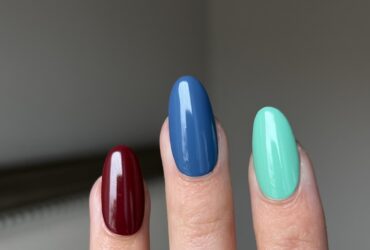 Весенний маникюр 2026: 5 оттенков вместо привычного красного