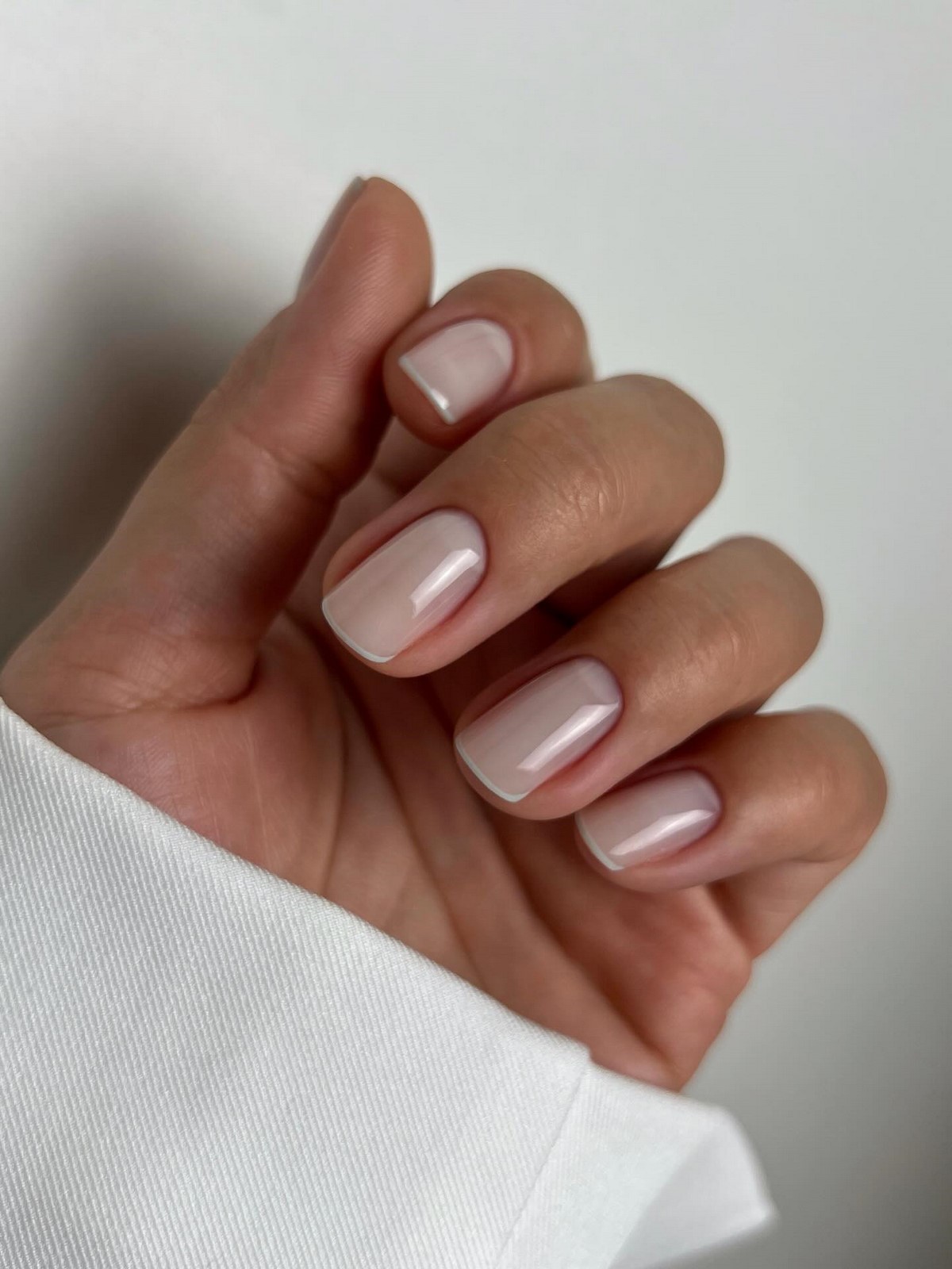 Маникюр весны 2026: какие оттенки заменяют красный