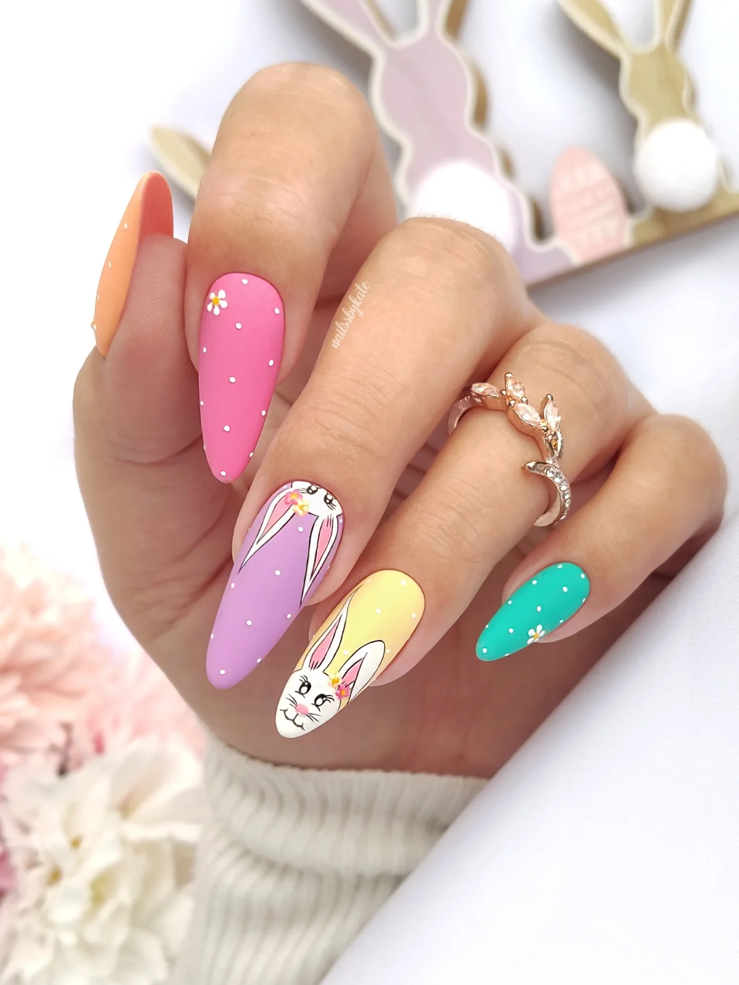 Пасхальный маникюр 2026: дизайны, которые портят даже идеальные руки
