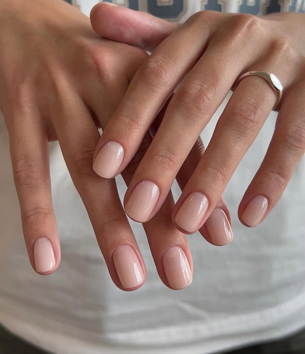 Мыльный маникюр весны 2026: эффект, который меняет все