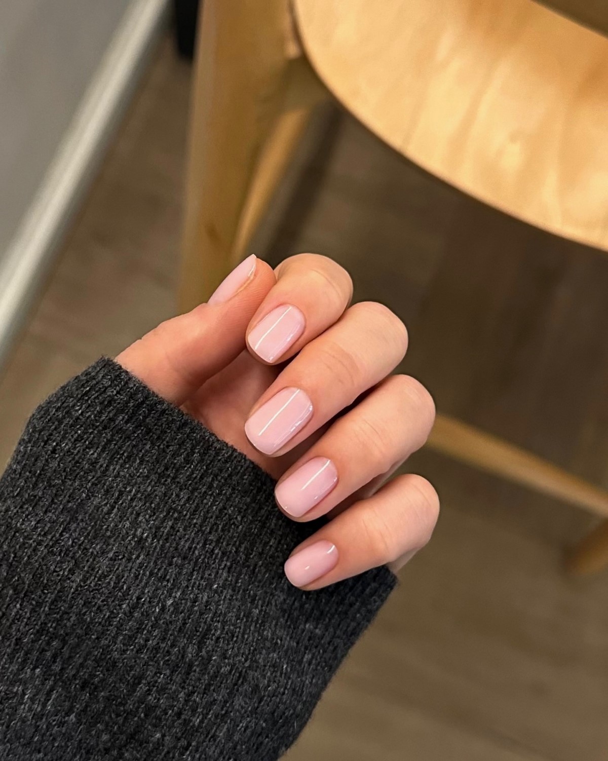 Мыльный маникюр весны 2026: эффект, который меняет все