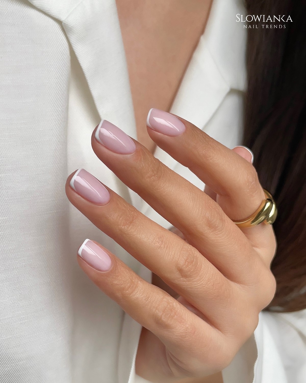 Микрофренч 2026: самый аккуратный маникюр, который выбирают