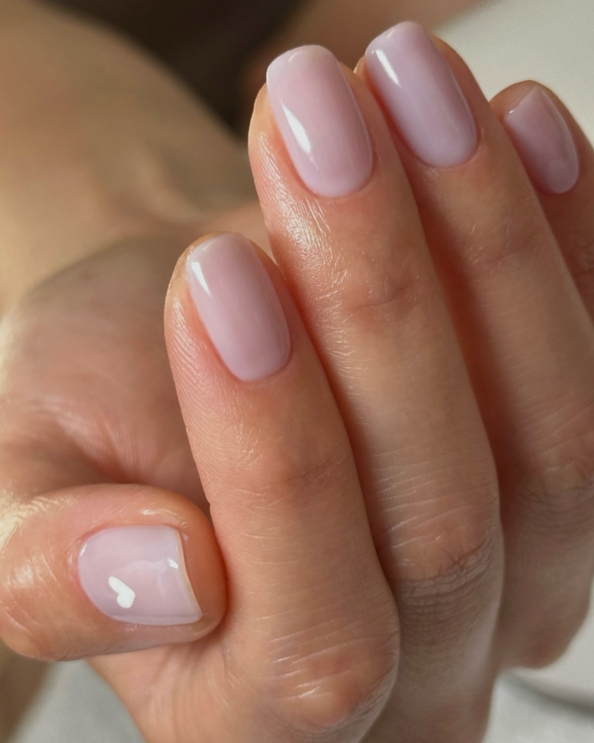 Эти цвета сейчас выбирают чаще всего — и вот почему