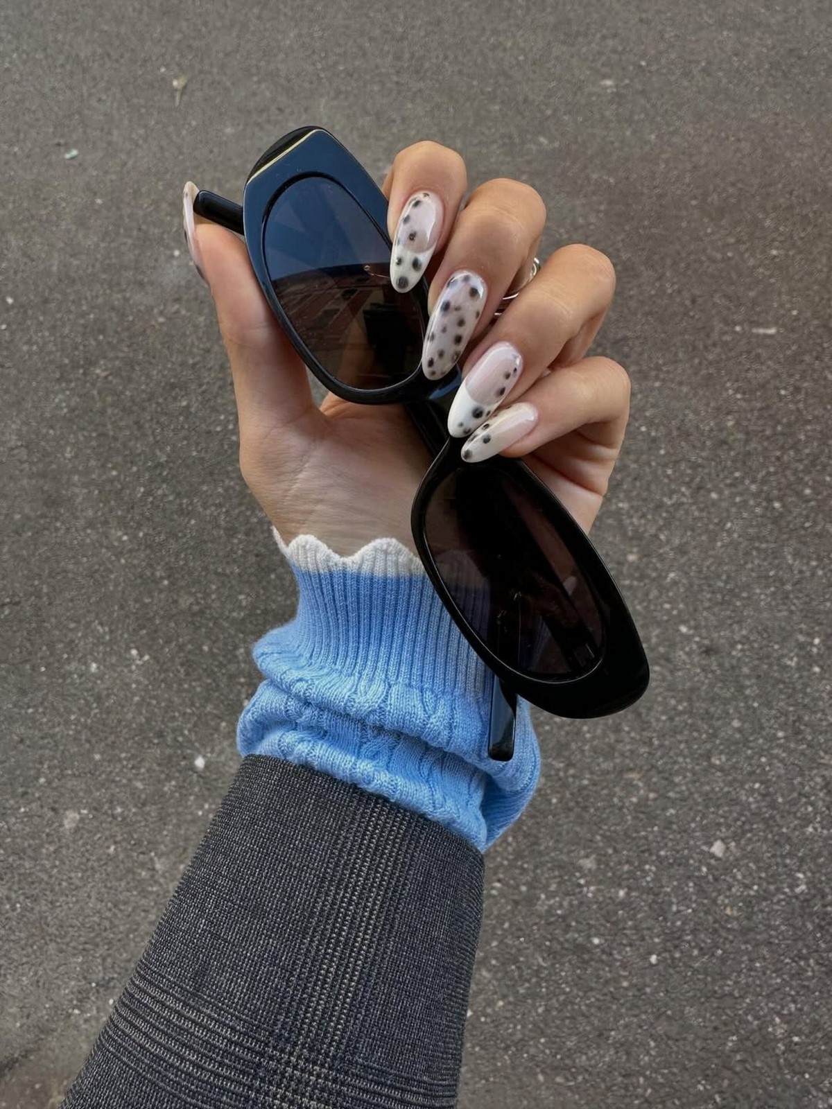 Маникюр на апрель 2026: цвета, которые хочется носить каждый день