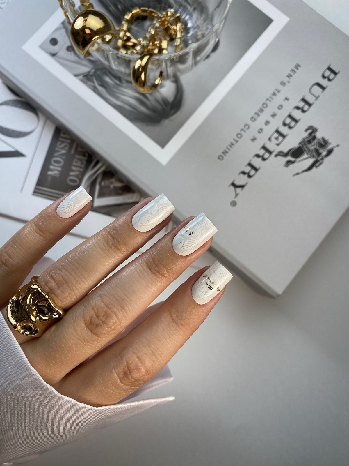 Маникюр весны 2026: оттенки, которые вытесняют беж