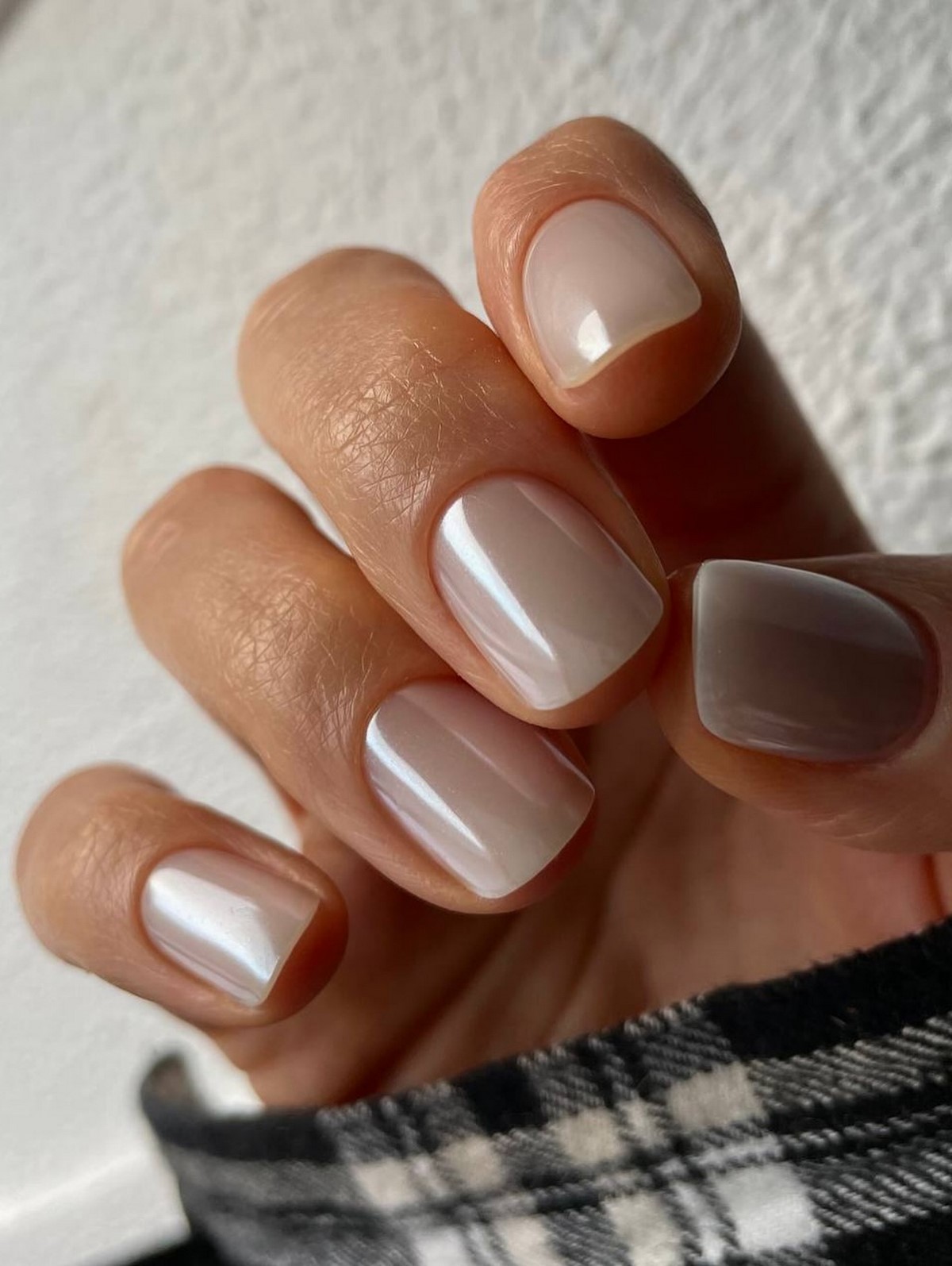 Маникюр весны 2026: 5 оттенков, которые заменяют розовый