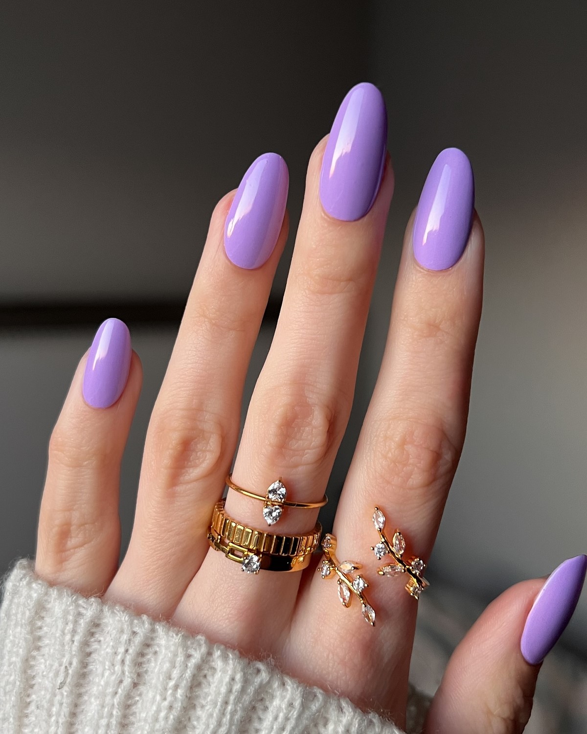 Маникюр весны 2026: 7 оттенков, которые уверенно заменяют нюд