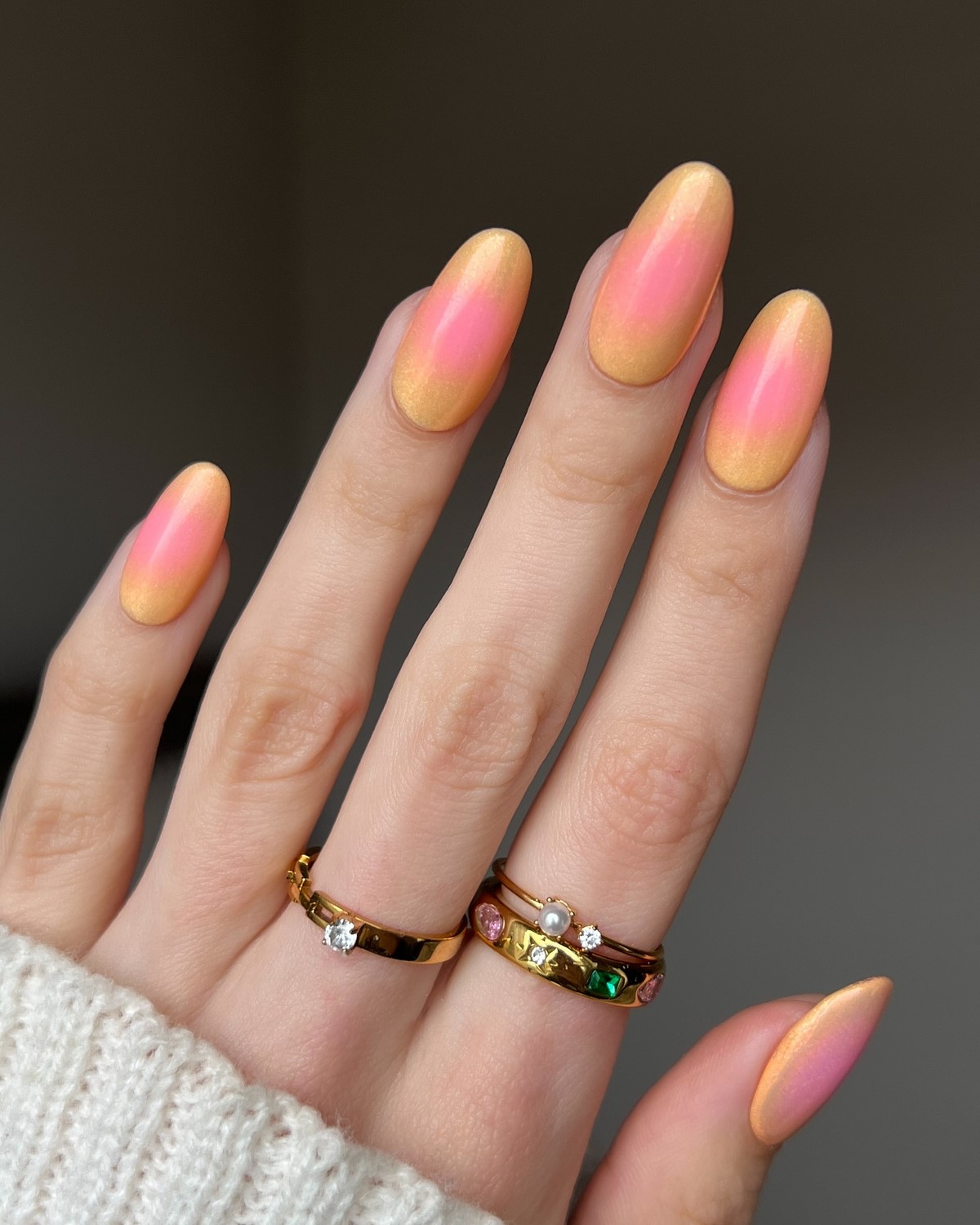 Маникюр весны 2026: 7 оттенков, которые уверенно заменяют нюд