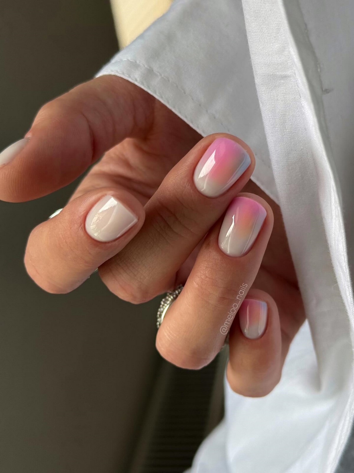 Маникюр весны 2026: оттенки, которые заменяют сложный дизайн