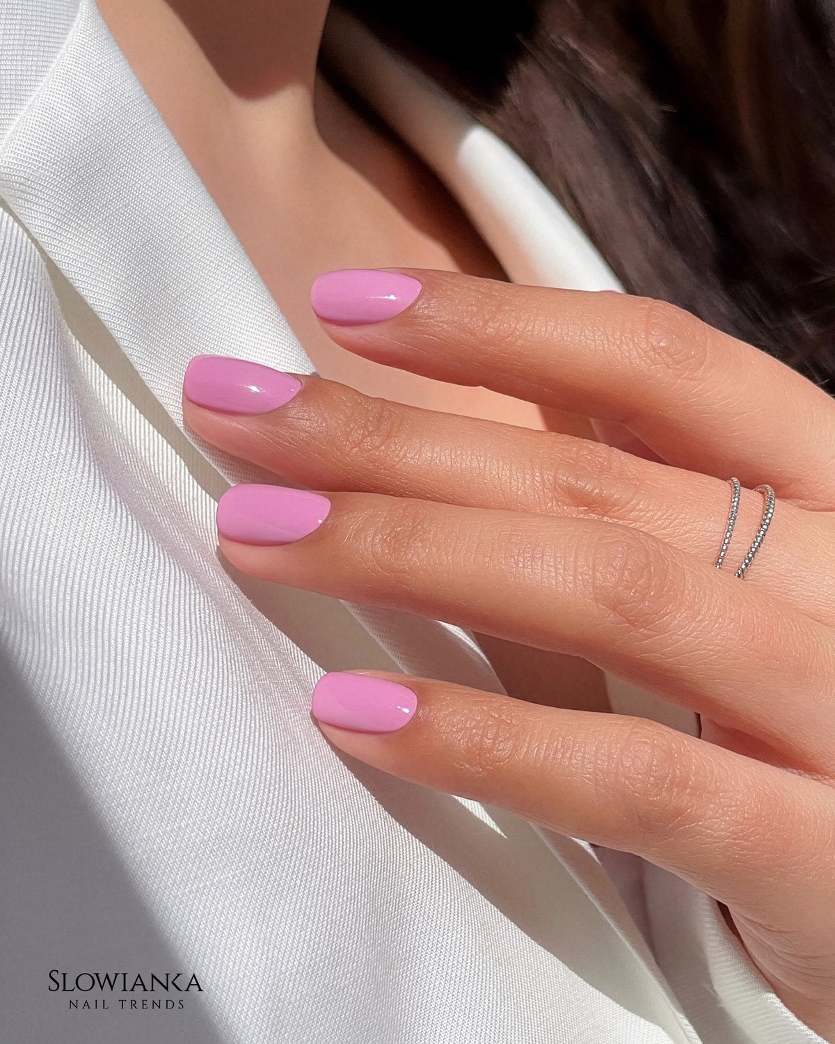 Маникюр весны 2026: оттенки, которые заменяют сложный дизайн