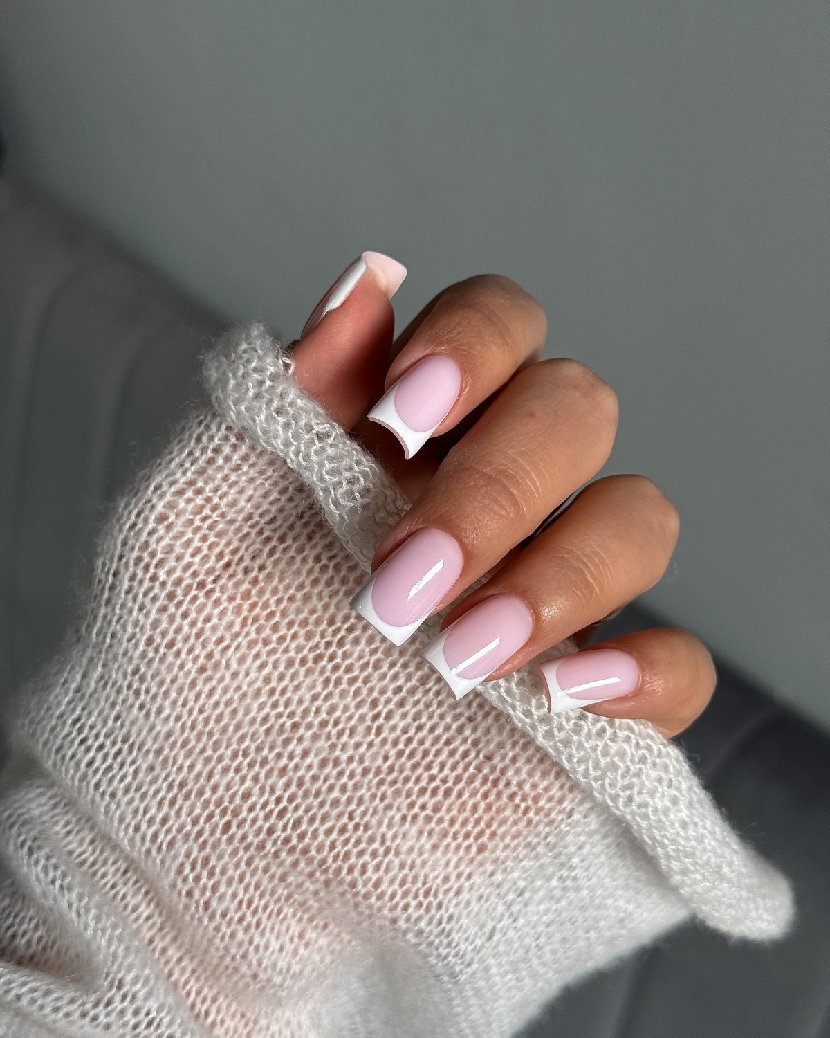 Маникюр весны 2026: цвет, который выглядит дорого без декора