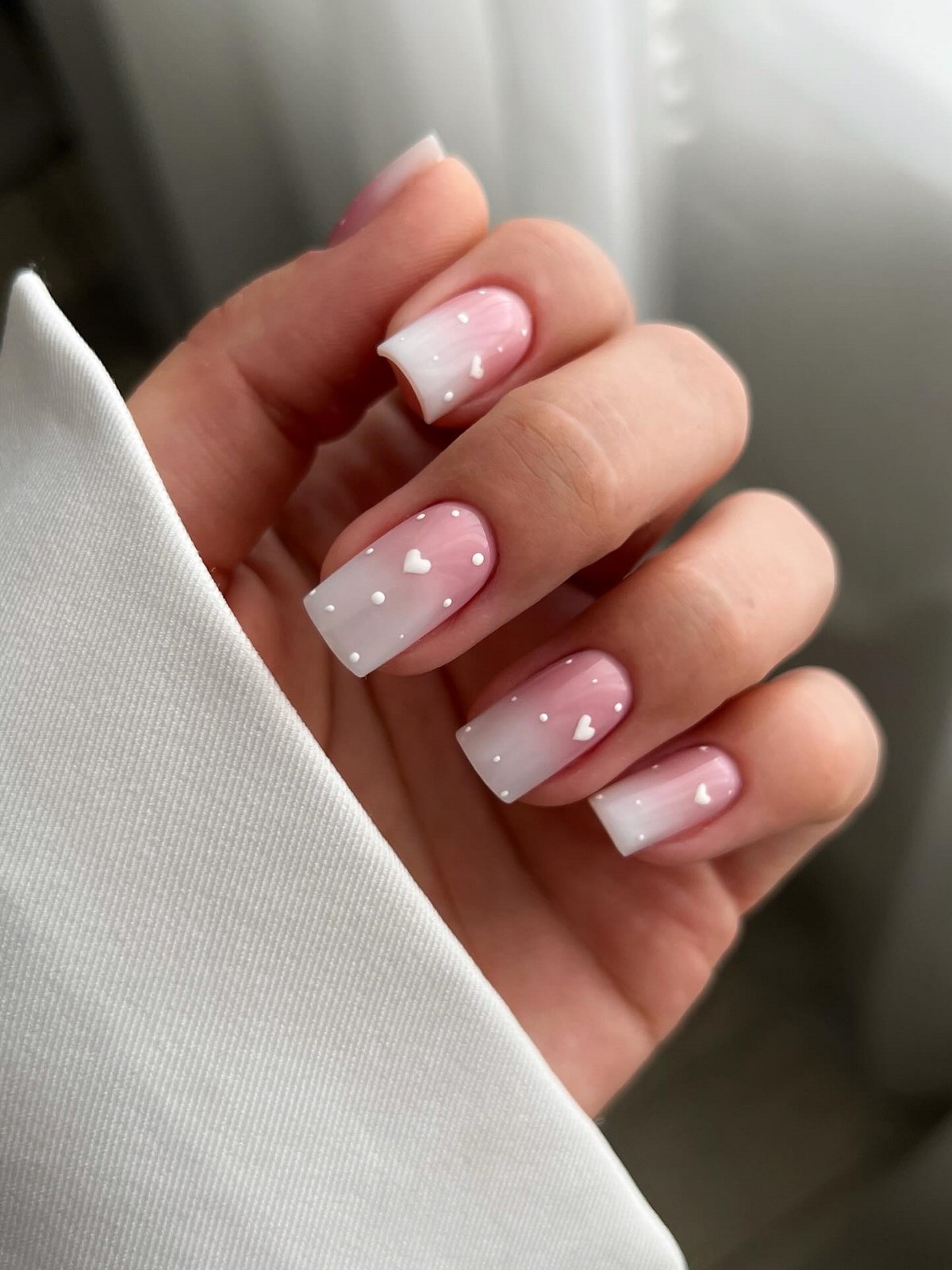 Маникюр весны 2026: цвет, который выглядит дорого без декора