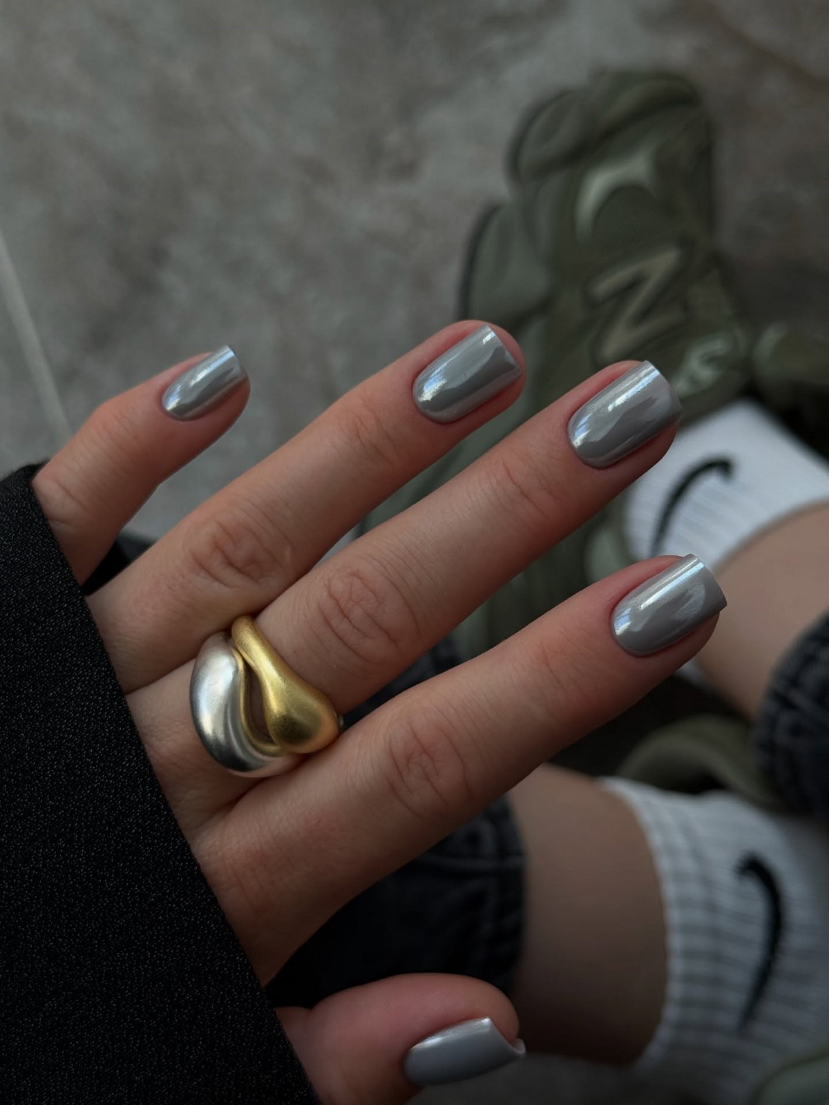 Маникюр весны 2026: оттенки, которые делают руки аккуратными