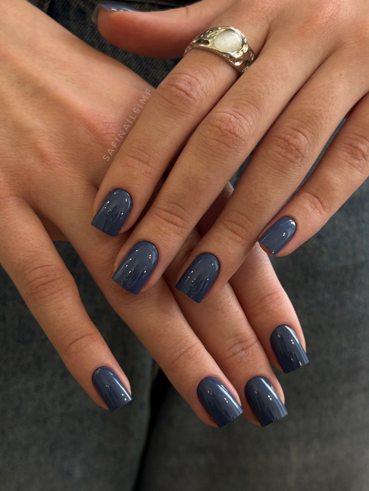 Маникюр весны 2026: оттенки, которые делают руки аккуратными