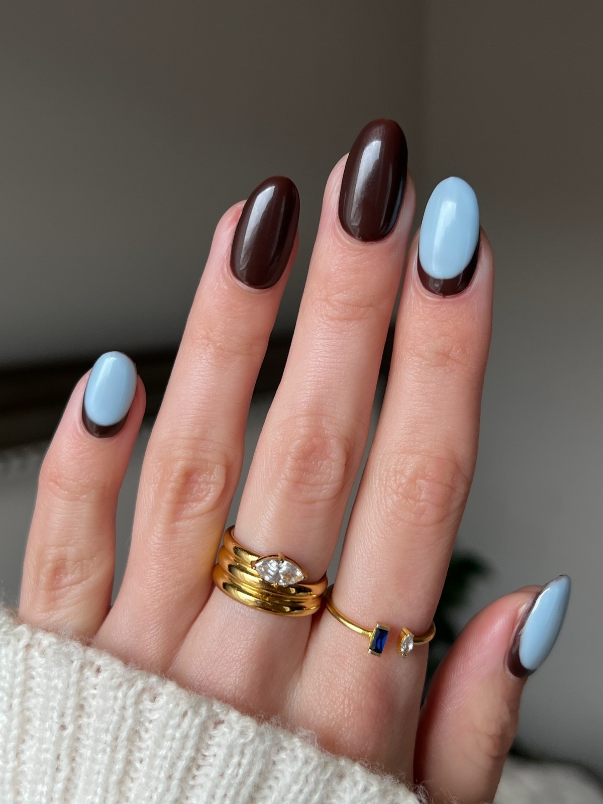 Весенний маникюр 2026: 5 оттенков вместо привычного красного