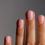 Маникюр, который выглядит аккуратно и дорого без дизайна