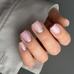 Маникюр на короткие ногти: простой вариант на каждый день