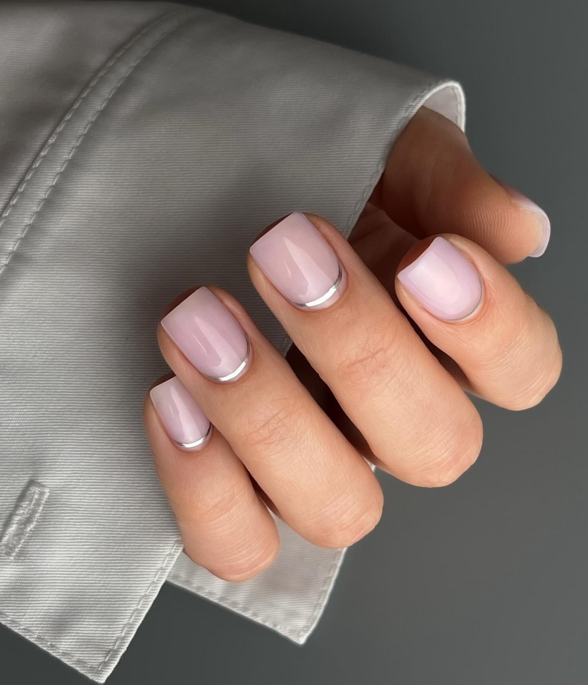 Маникюр на короткие ногти: простой вариант на каждый день