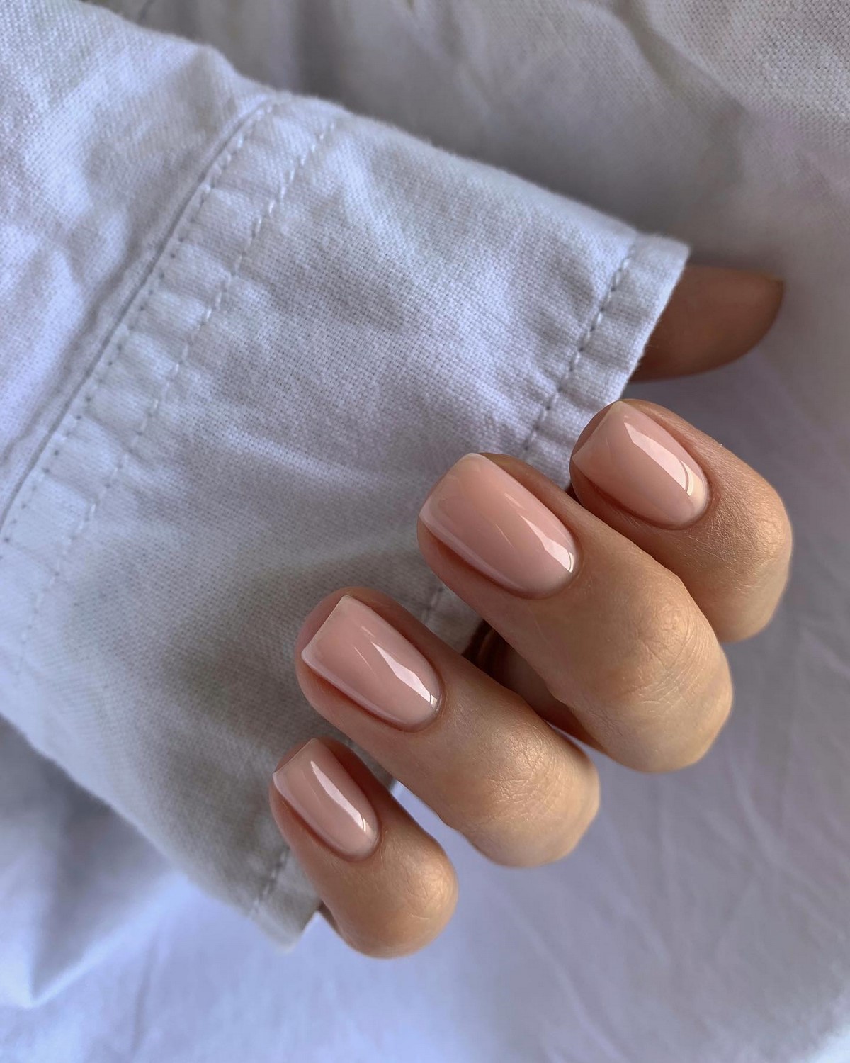 Маникюр, который выглядит аккуратно и дорого без дизайна