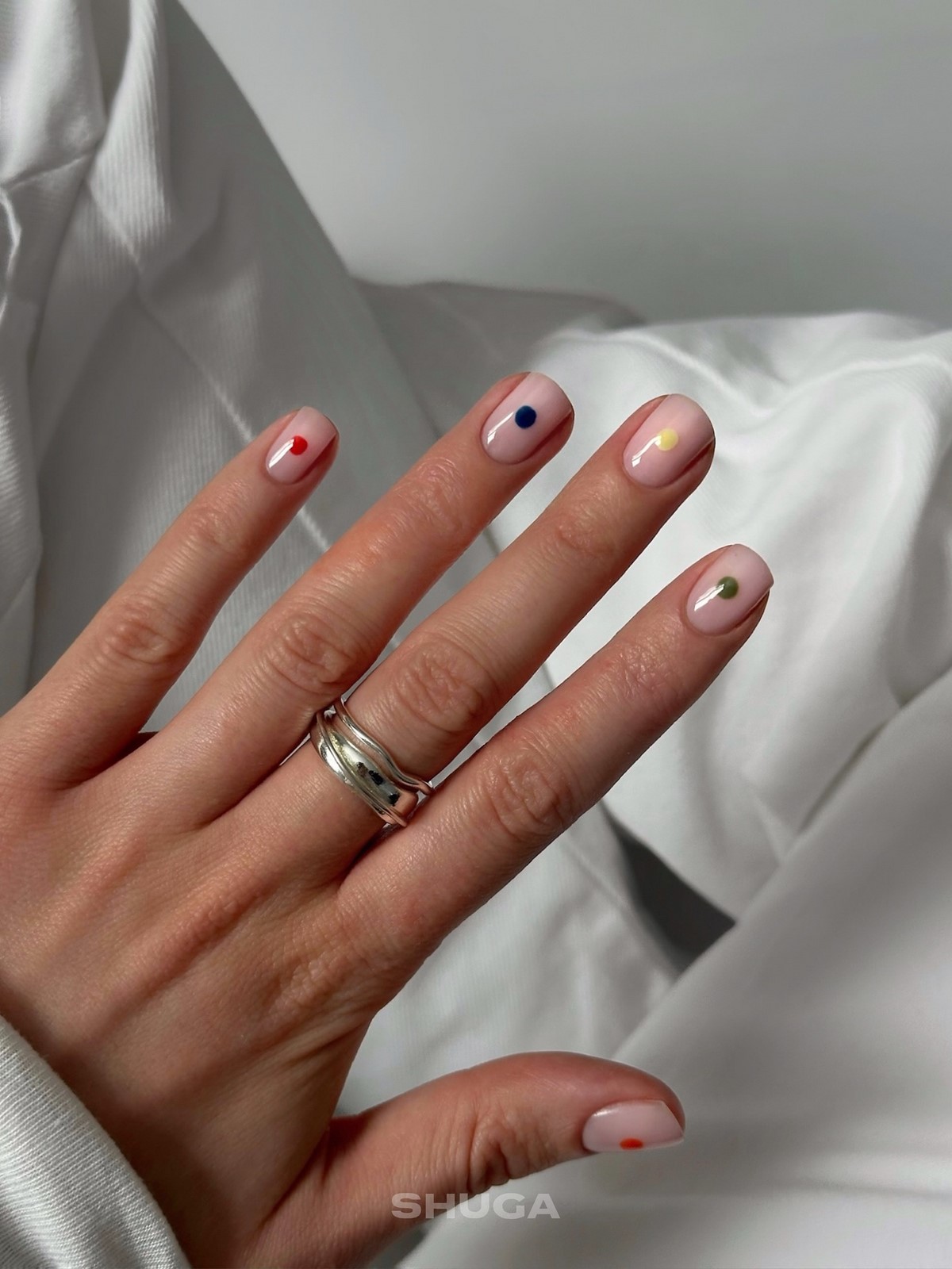 Маникюр 2026: длина ногтей, которая меняет вид рук