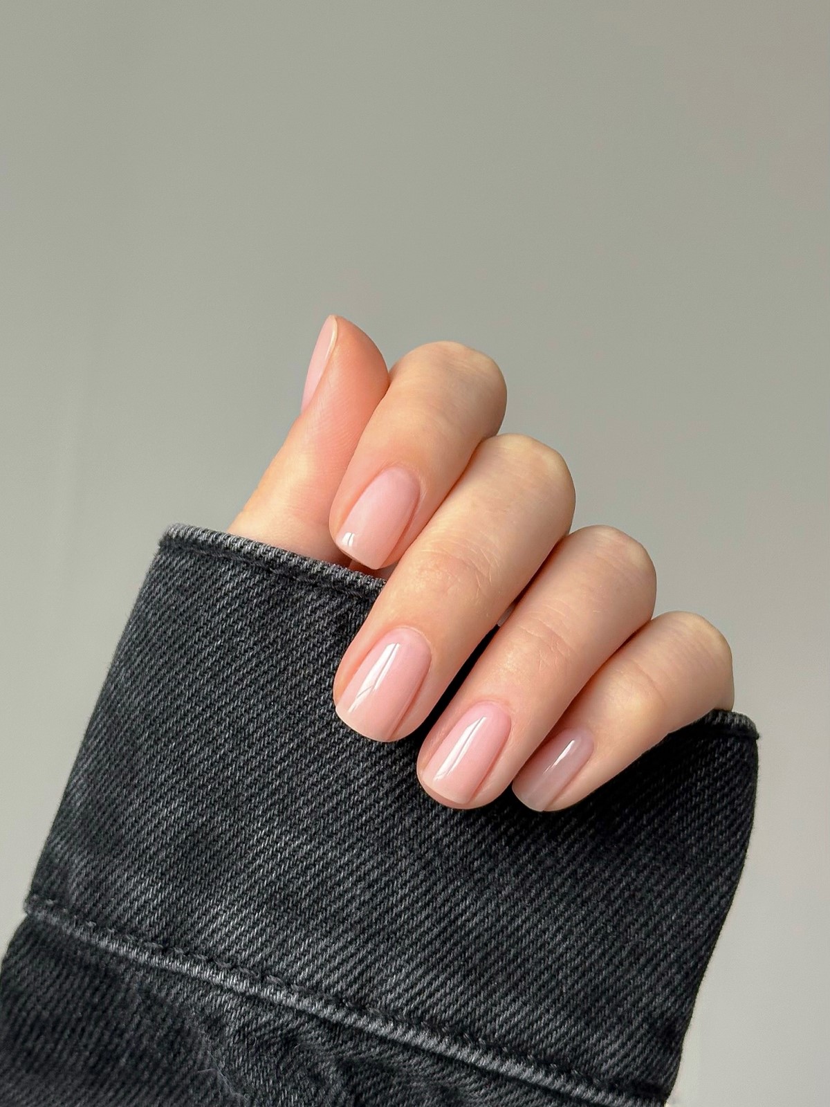 Маникюр, который выглядит аккуратно и дорого без дизайна